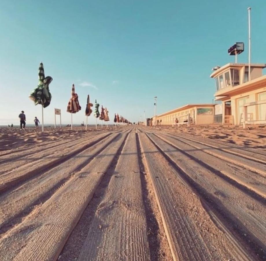 Le Grand Large "Superbe Studio Piscine Chauffee Du 1 Juin Au 15 Septembre" Trouville-sur-Mer Buitenkant foto
